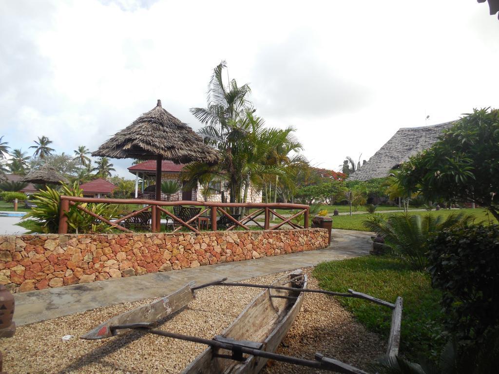 Swahili Beach Resort Zanzibar Esterno foto