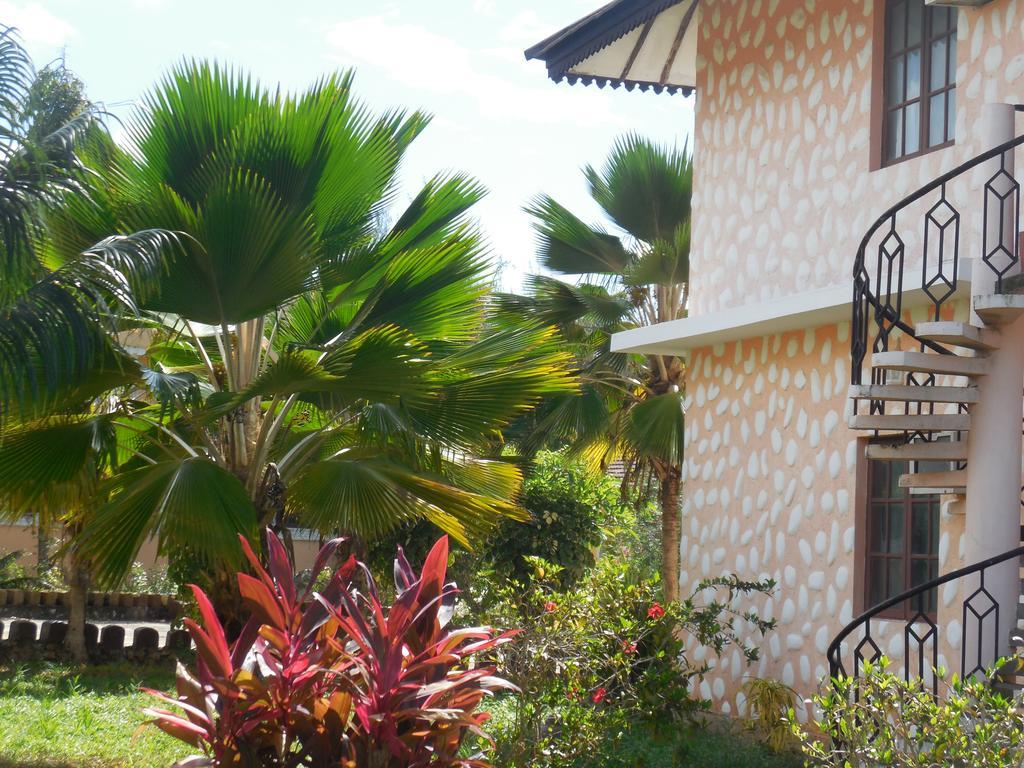 Swahili Beach Resort Zanzibar Esterno foto
