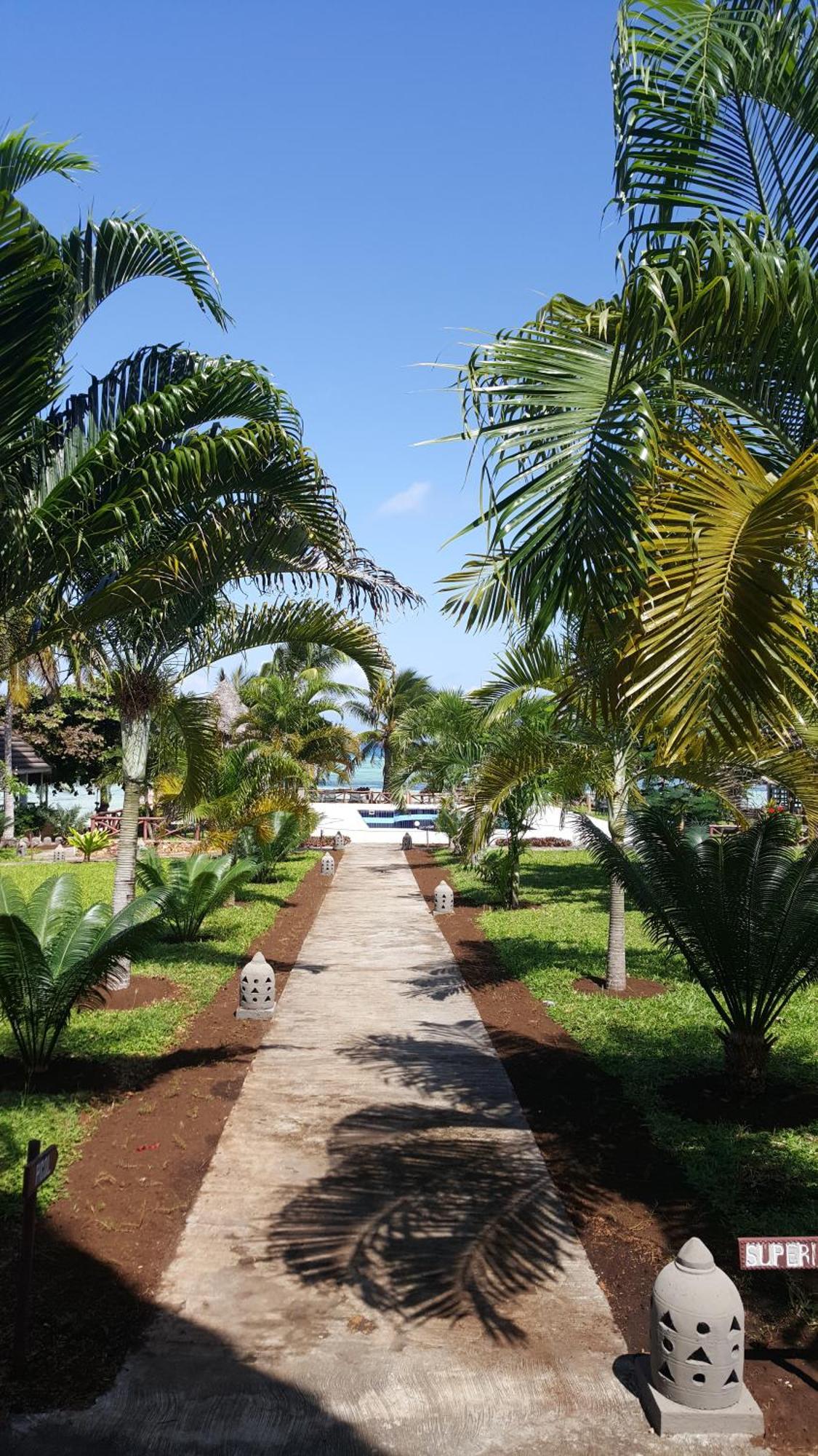 Swahili Beach Resort Zanzibar Esterno foto