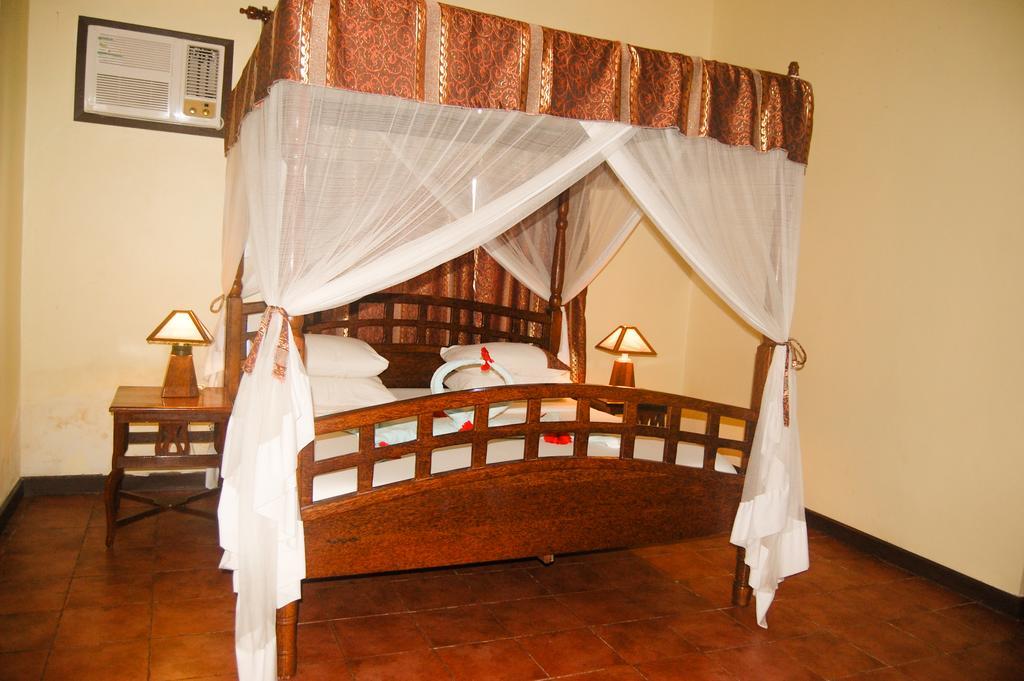 Swahili Beach Resort Zanzibar Esterno foto
