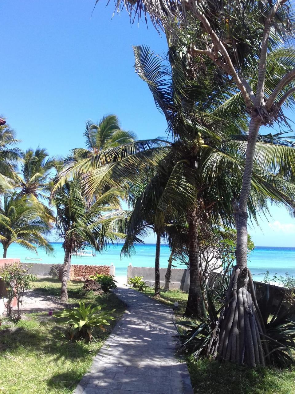 Swahili Beach Resort Zanzibar Esterno foto