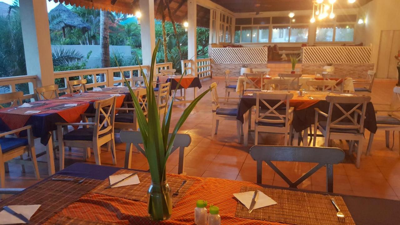 Swahili Beach Resort Zanzibar Esterno foto